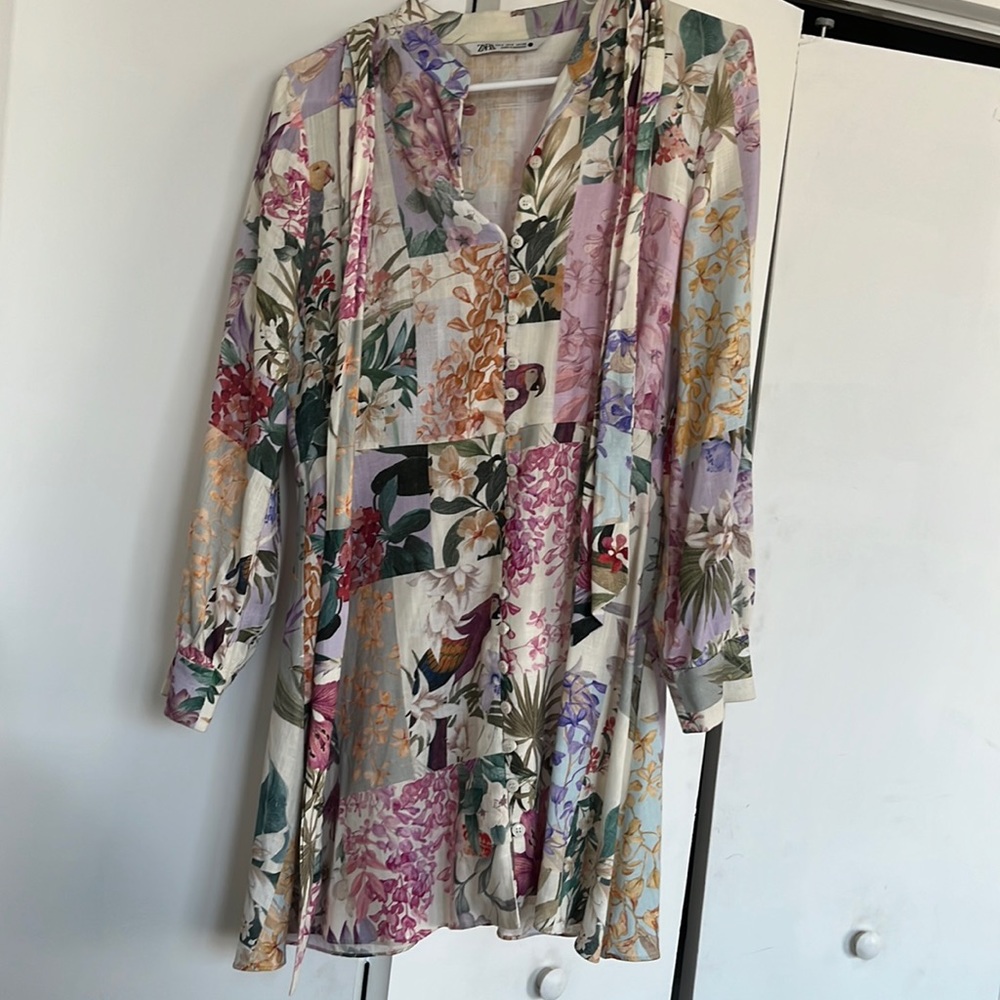 NWOT ZARA Floral Dress - Picture 3 of 5